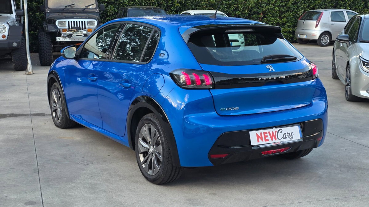 Peugeot 208 motore elettrico 136 CV 5 porte Allure Pack (5)