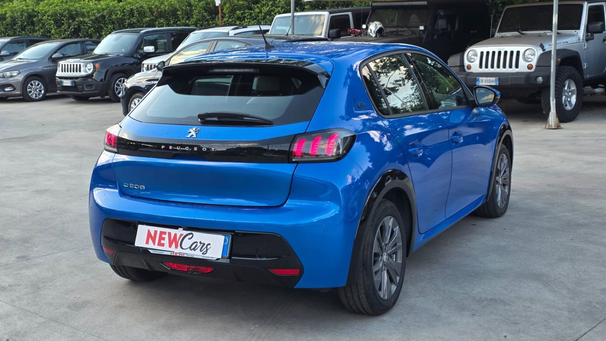 Peugeot 208 motore elettrico 136 CV 5 porte Allure Pack (7)