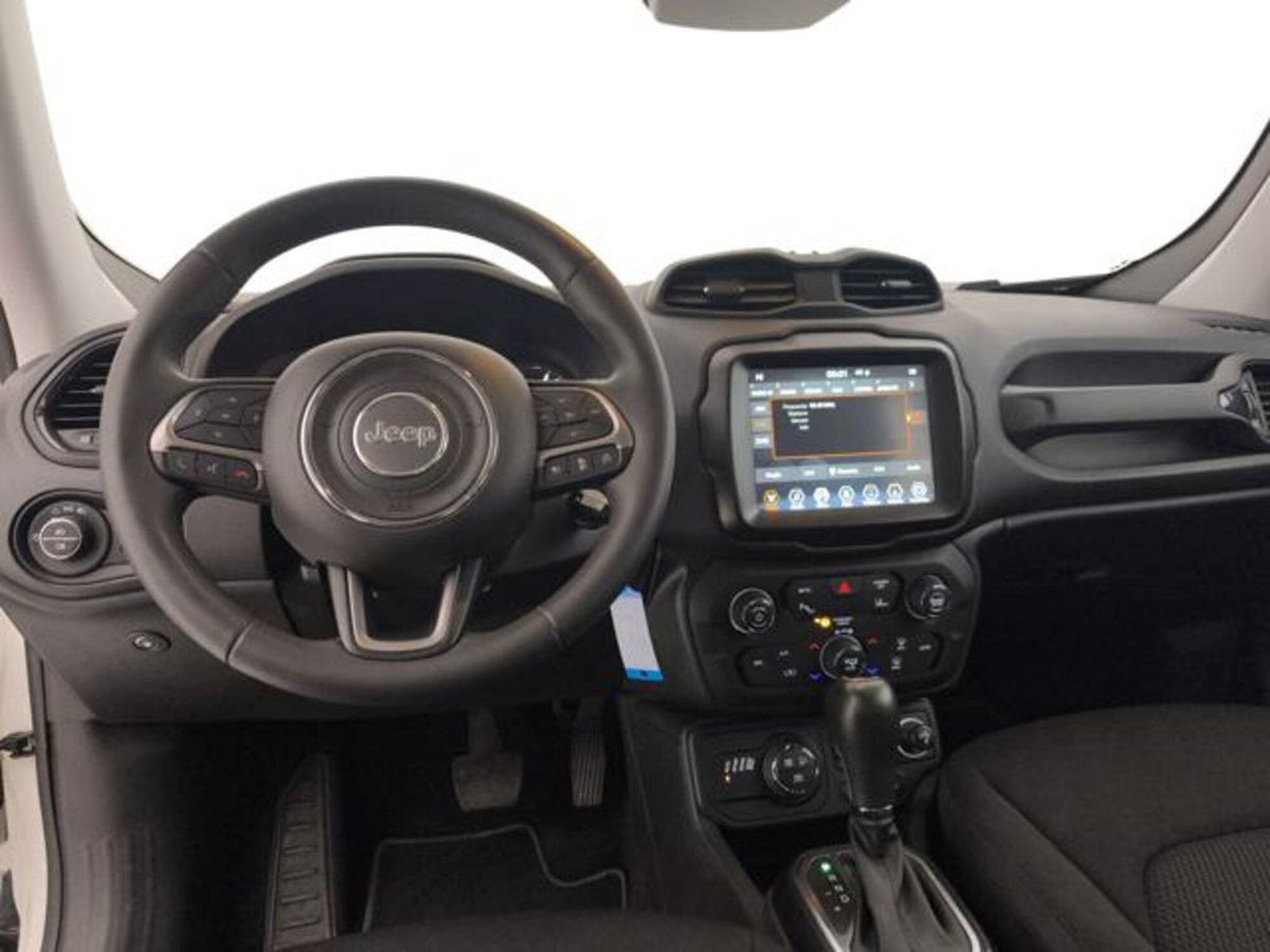 Jeep Renegade 1.3 T4 190CV PHEV 4xe AT6 Limited (12)