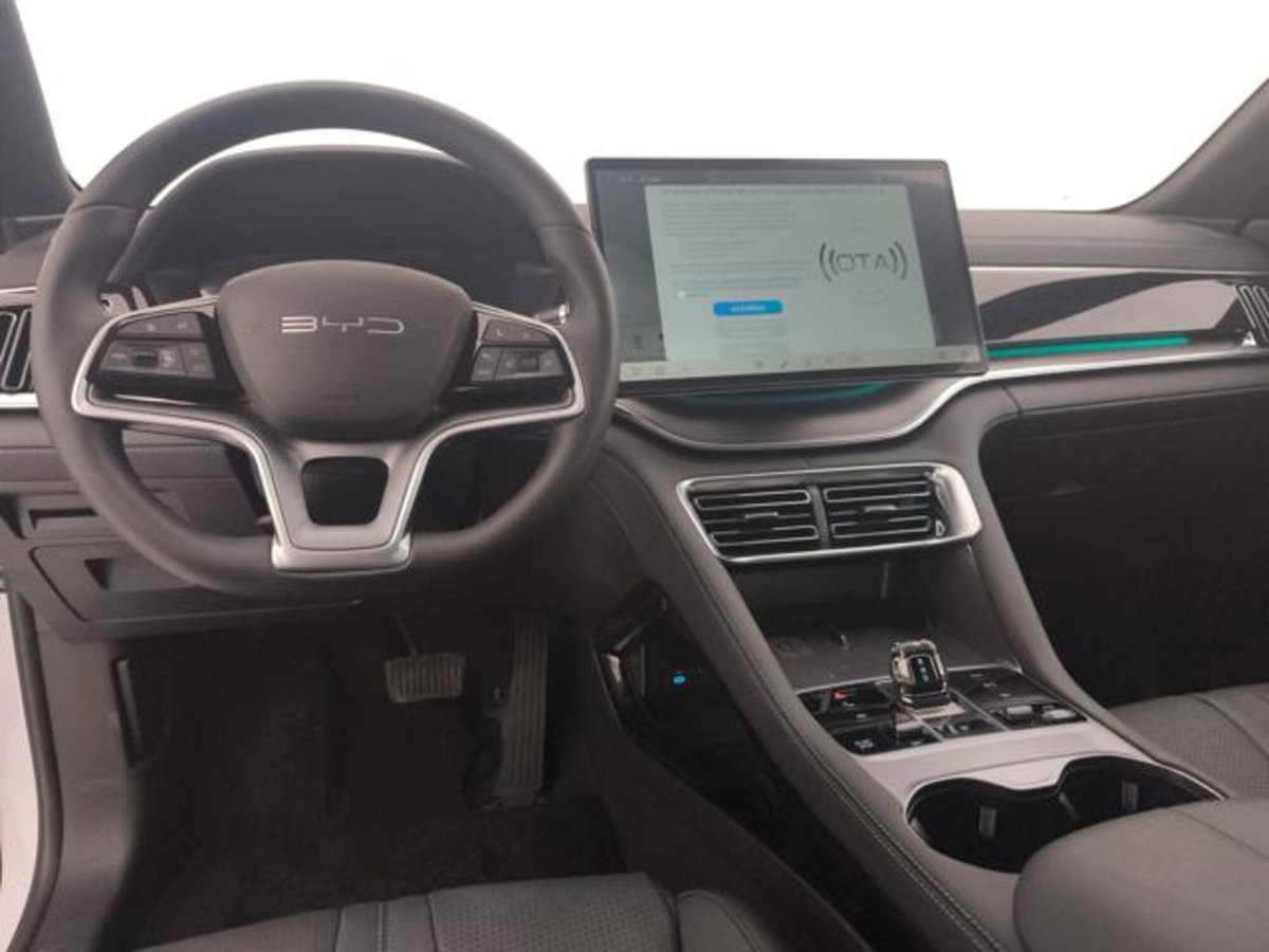 Byd Seal U DM-i 1.5 phev Comfort 2wd (12)