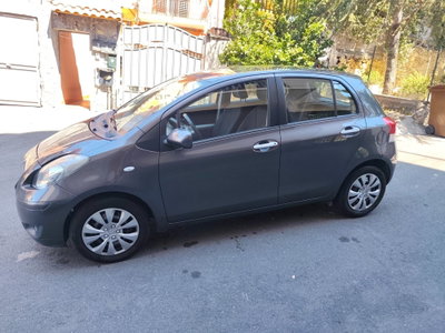 Toyota Yaris 1.D-4D DPF 5 porte Now (6)