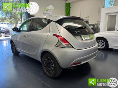 Lancia Ypsilon 1.2 69 CV 5 porte Platinum (3)