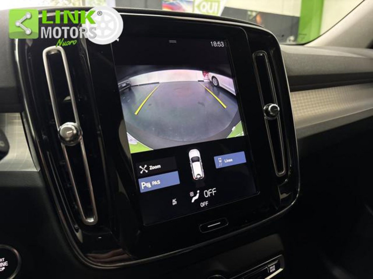 Volvo XC40 D3 AWD Momentum (18)