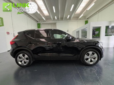 Volvo XC40 D3 AWD Momentum (6)