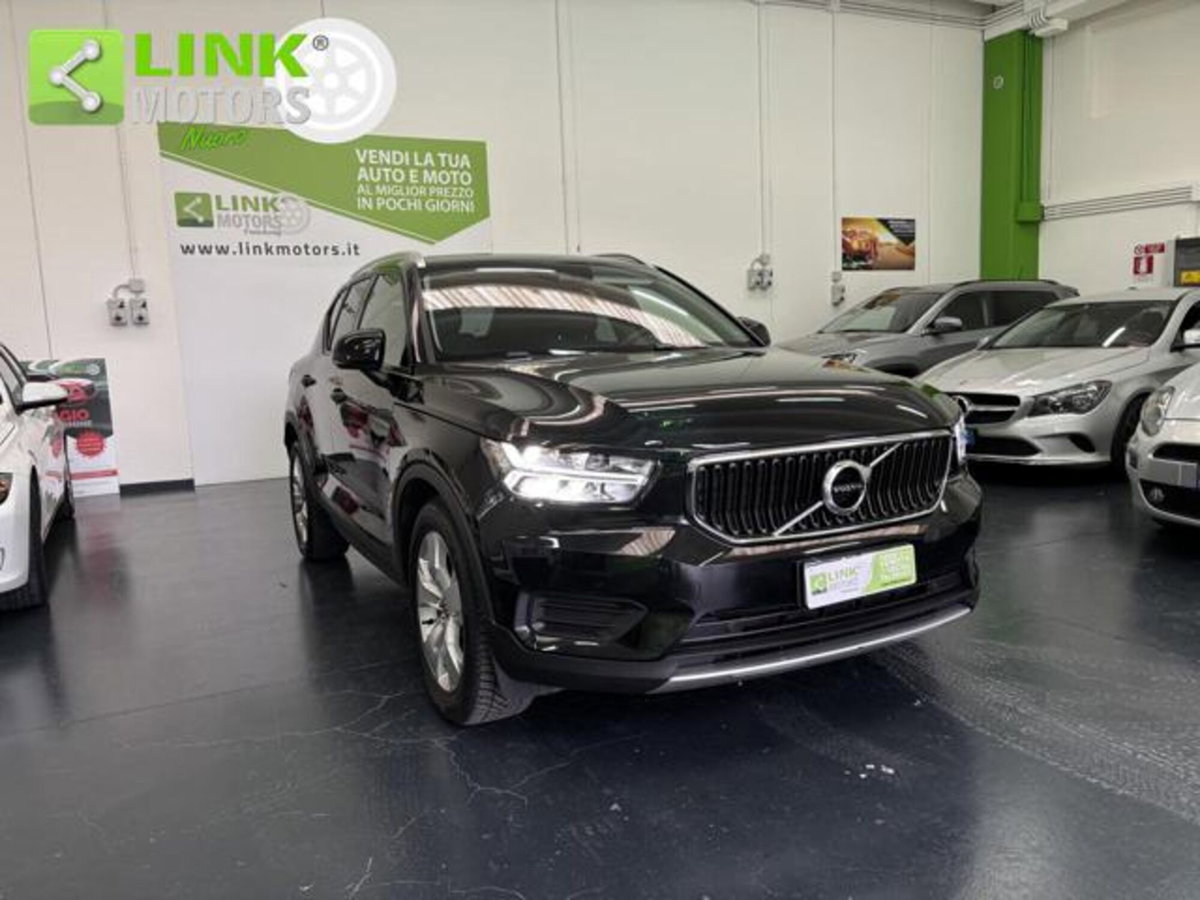 Volvo XC40 D3 AWD Momentum (7)