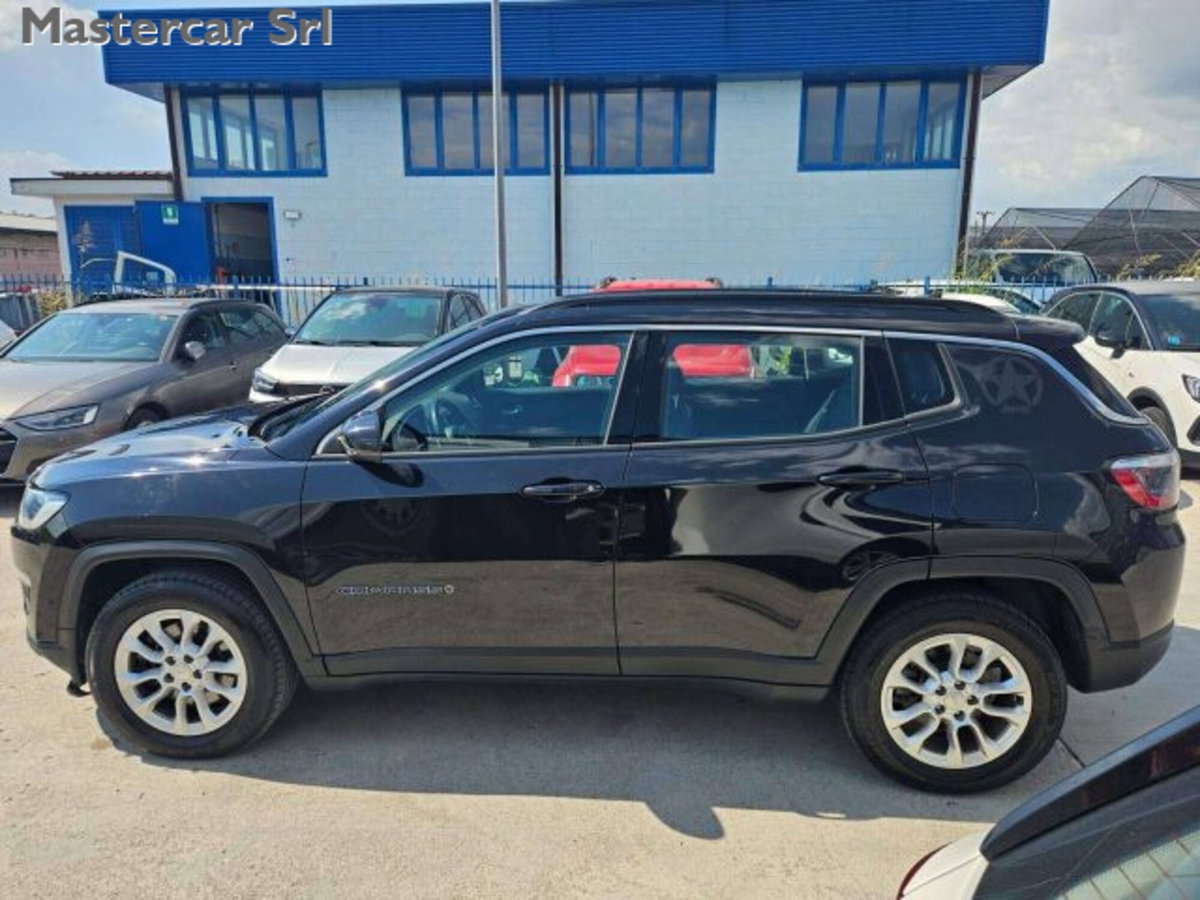Jeep Compass 1.3 T4 190CV PHEV AT6 4xe Business Plus (5)