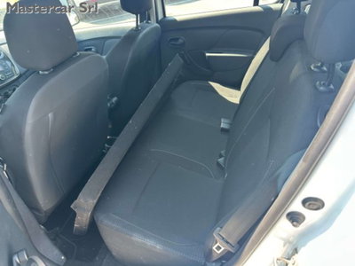 Dacia Sandero 1.5 dCi 75CV Ambiance (11)