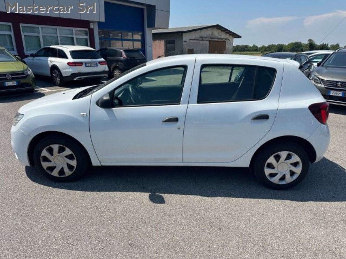 Dacia Sandero 1.5 dCi 75CV Ambiance (8)