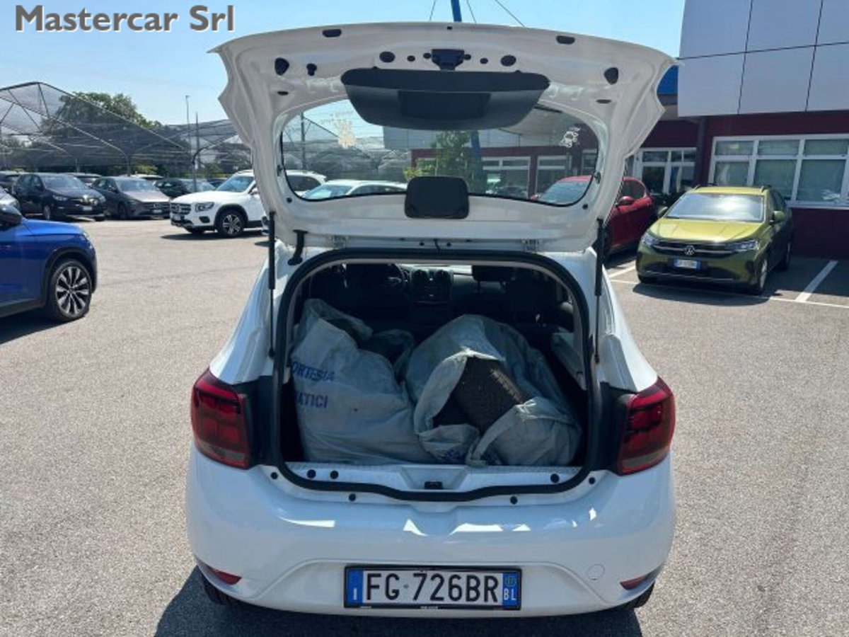 Dacia Sandero 1.5 dCi 75CV Ambiance (9)