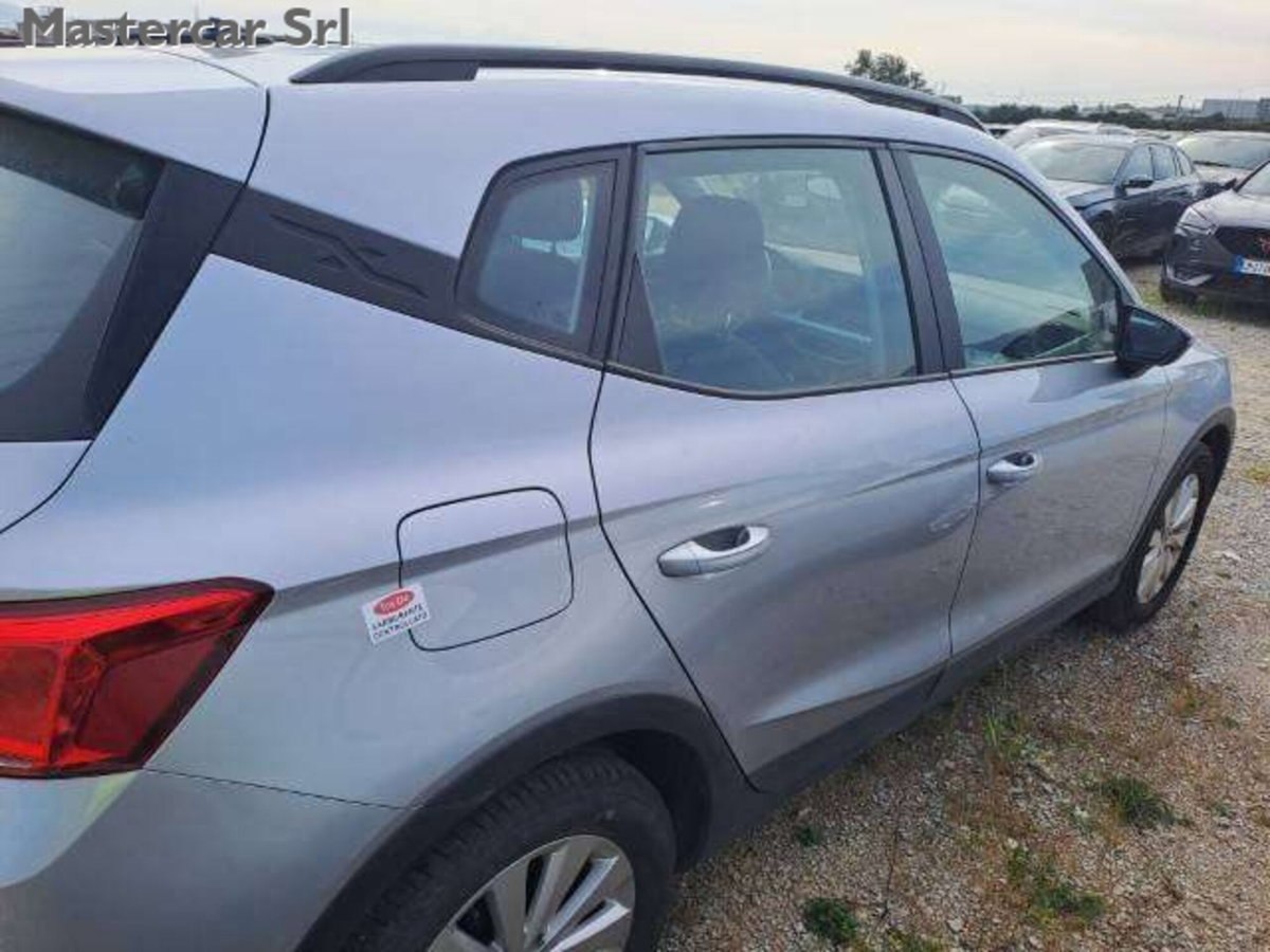 SEAT Arona 1.0 ecotsi Style 95cv (7)