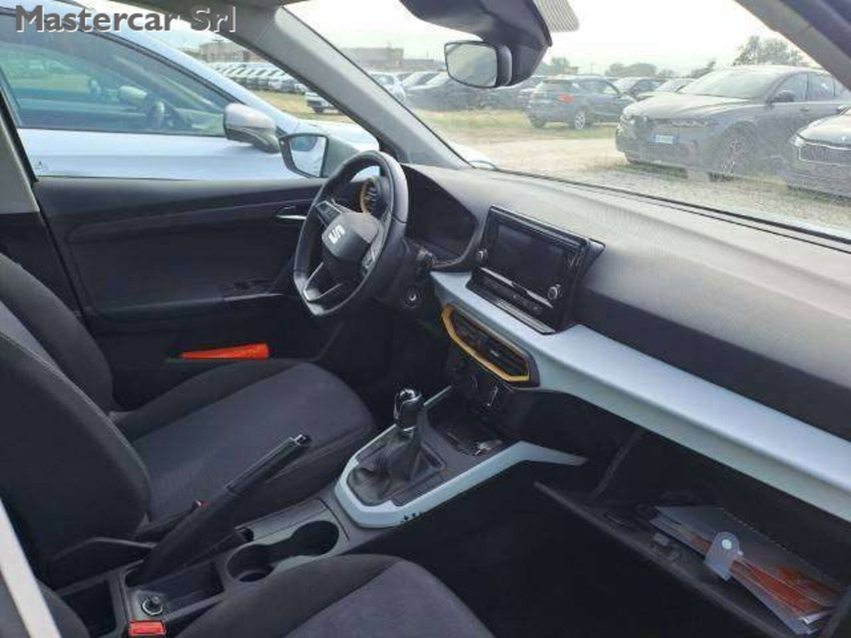 SEAT Arona 1.0 ecotsi Style 95cv (8)