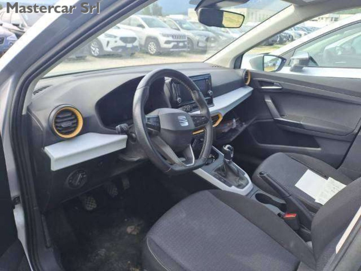 SEAT Arona 1.0 ecotsi Style 95cv (9)