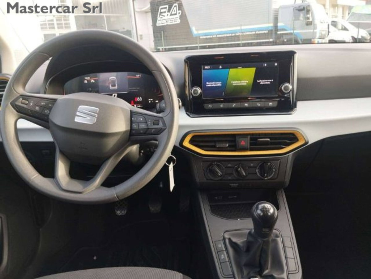 SEAT Arona 1.0 ecotsi 95cv (12)
