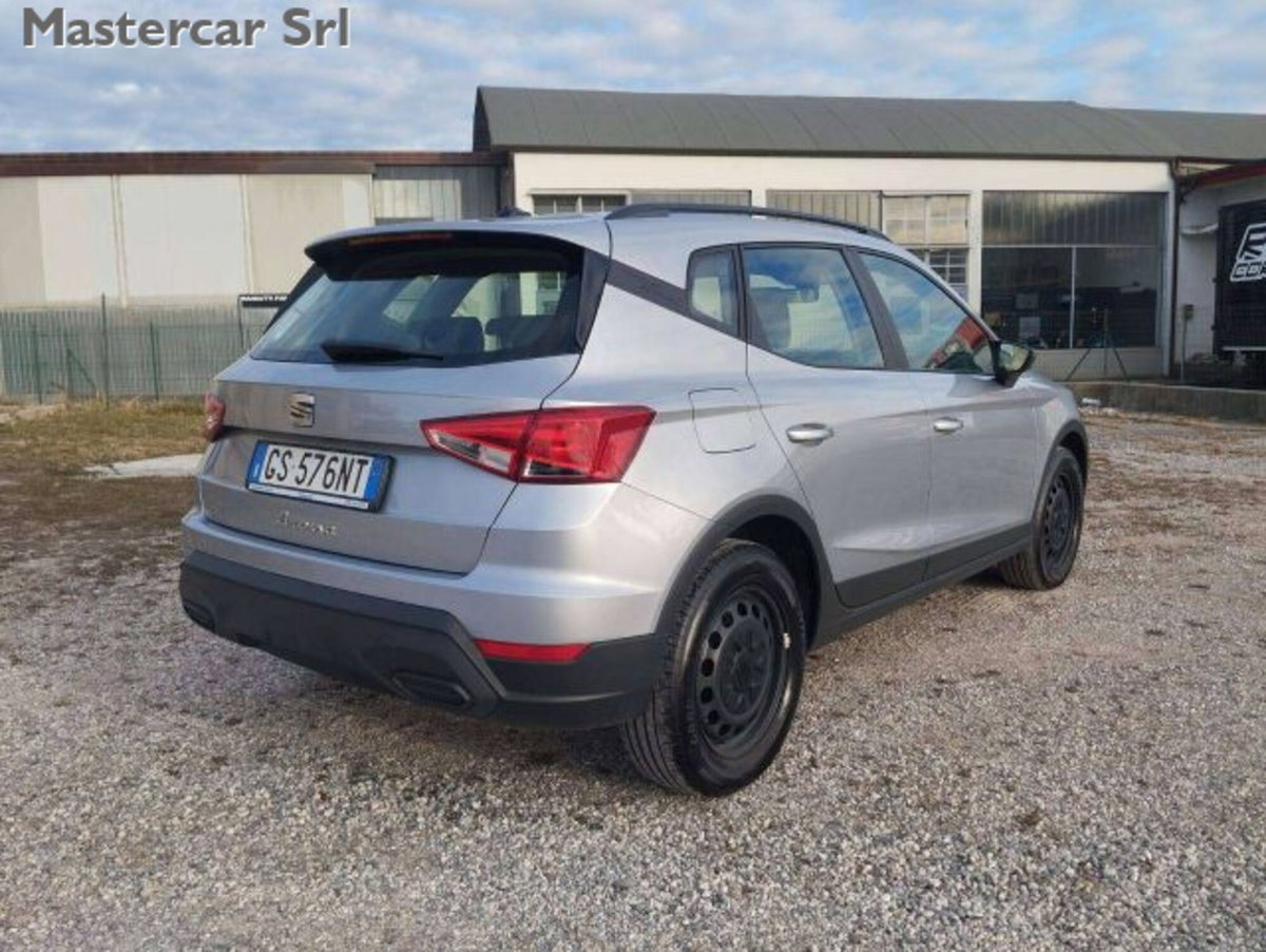 SEAT Arona 1.0 ecotsi 95cv (6)