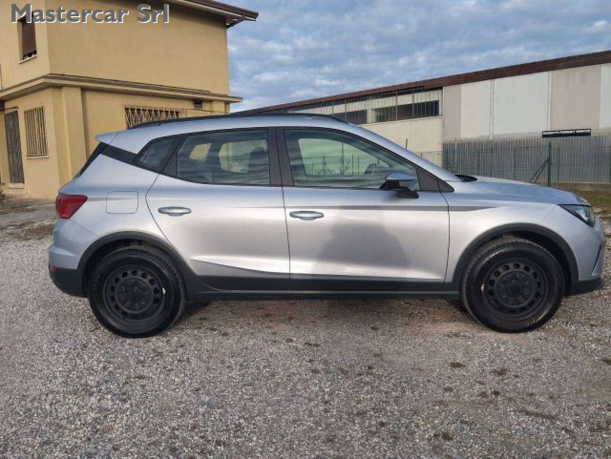 SEAT Arona 1.0 ecotsi 95cv (7)