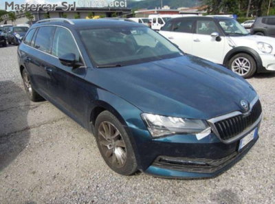 Skoda Superb Station Wagon 2.0 TDI EVO 200 CV SCR DSG Wagon 4x4 Executive (7)
