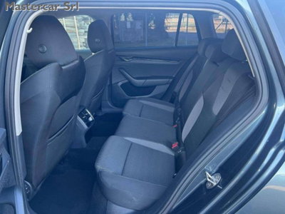 Skoda Octavia Station Wagon 2.0 TDI EVO SCR DSG Wagon Executive (13)
