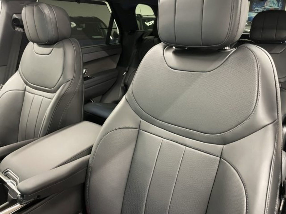 Land Rover Range Rover Sport 3.0D l6 300 CV HSE Dynamic Stealth (6)