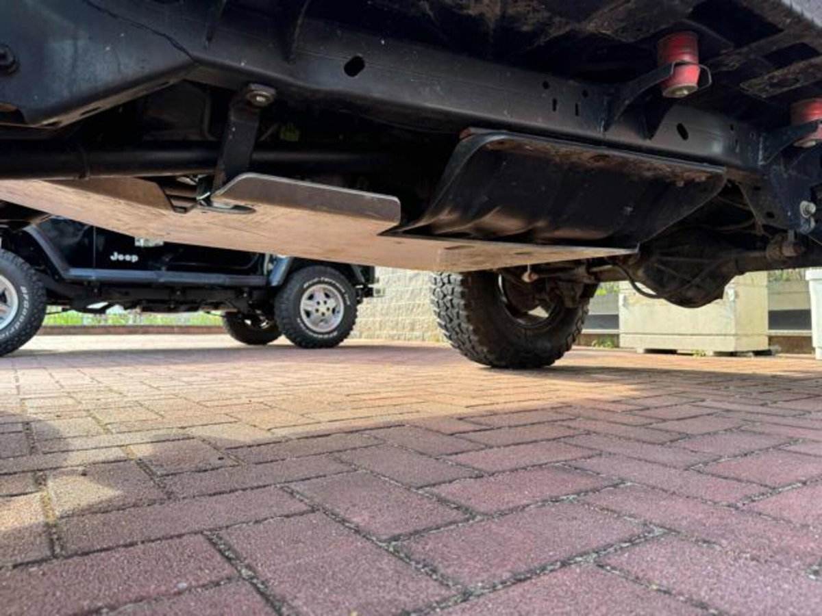 Jeep Wrangler 4.0 cat Connection (16)