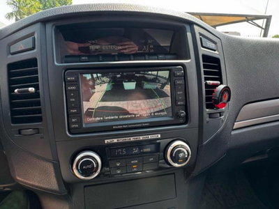 Mitsubishi Pajero 3.2 DI-D 16V aut. 3p. Instyle DPF (9)