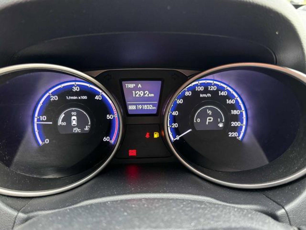 Hyundai ix35 2.0 CRDi 184CV High 4WD Comfort (9)