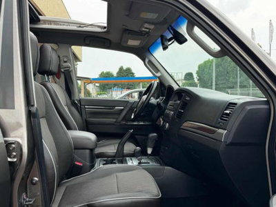 Mitsubishi Pajero 3.2 DI-D 16V aut. 5p. Instyle DPF (2)