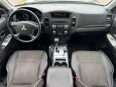 Mitsubishi Pajero 3.2 DI-D 16V aut. 5p. Instyle DPF (3)