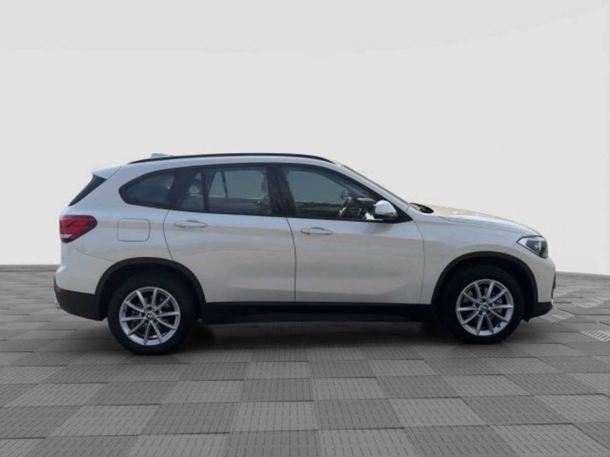 BMW X1 sDrive18d Advantage (6)