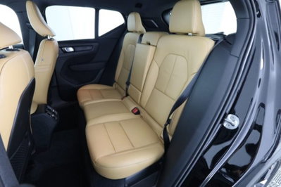 Volvo XC40 B4 AWD Geartronic Inscription (3)