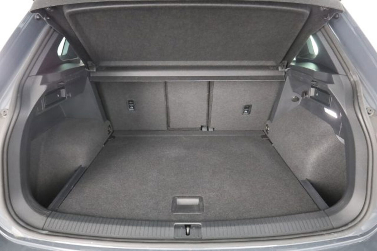 Volkswagen Tiguan 2.0 TDI 150 CV SCR DSG 4MOTION R-Line (6)