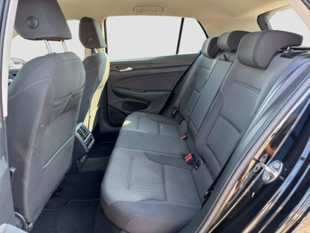 Volkswagen Golf 2.0 TDI SCR Life (11)