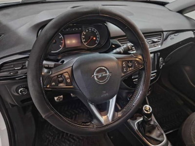 Opel Corsa 1.2 5 porte Black Edition (4)