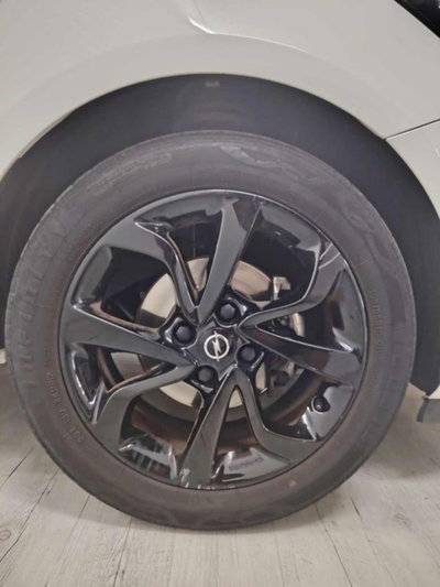 Opel Corsa 1.2 5 porte Black Edition (8)