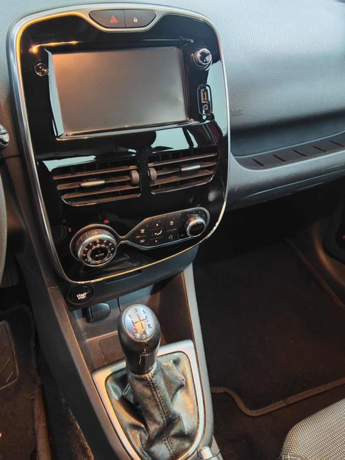 Renault Clio Sporter 1.5 dCi 8V 90CV Start&Stop Energy (6)