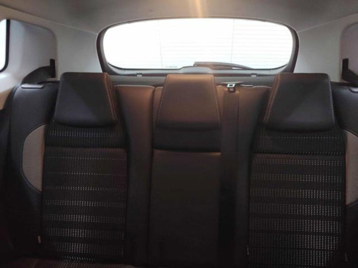 Peugeot 2008 100 Allure (7)