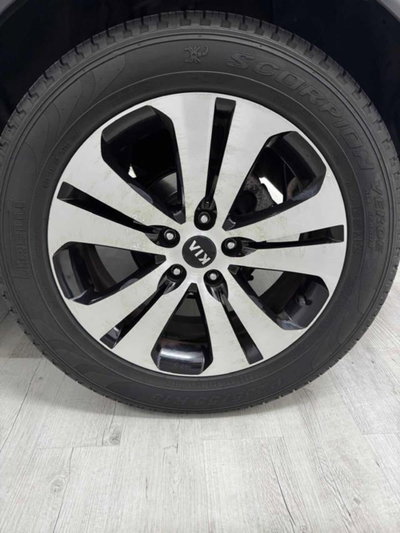 Kia Sportage 1.7 CRDI VGT 2WD Plus (7)