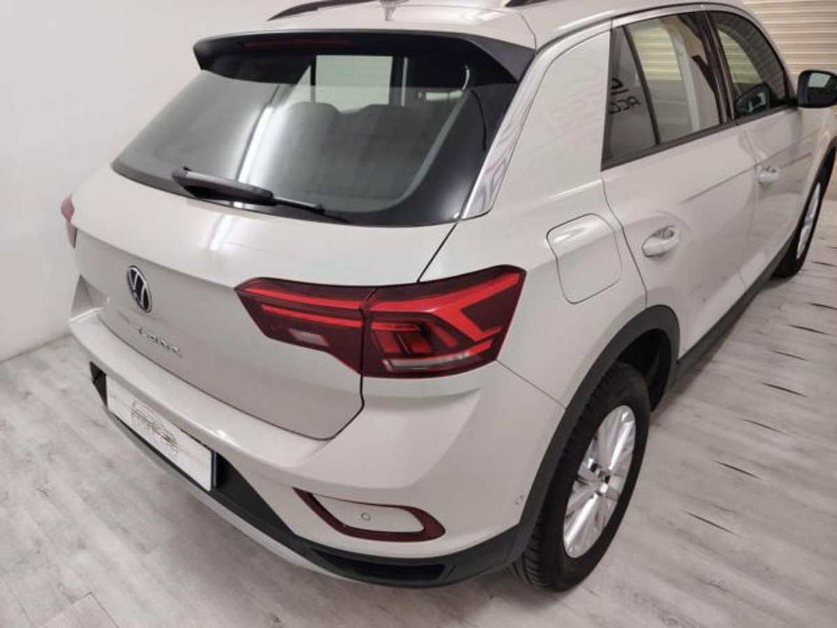 Volkswagen T-Roc 1.0 tsi Sport (3)