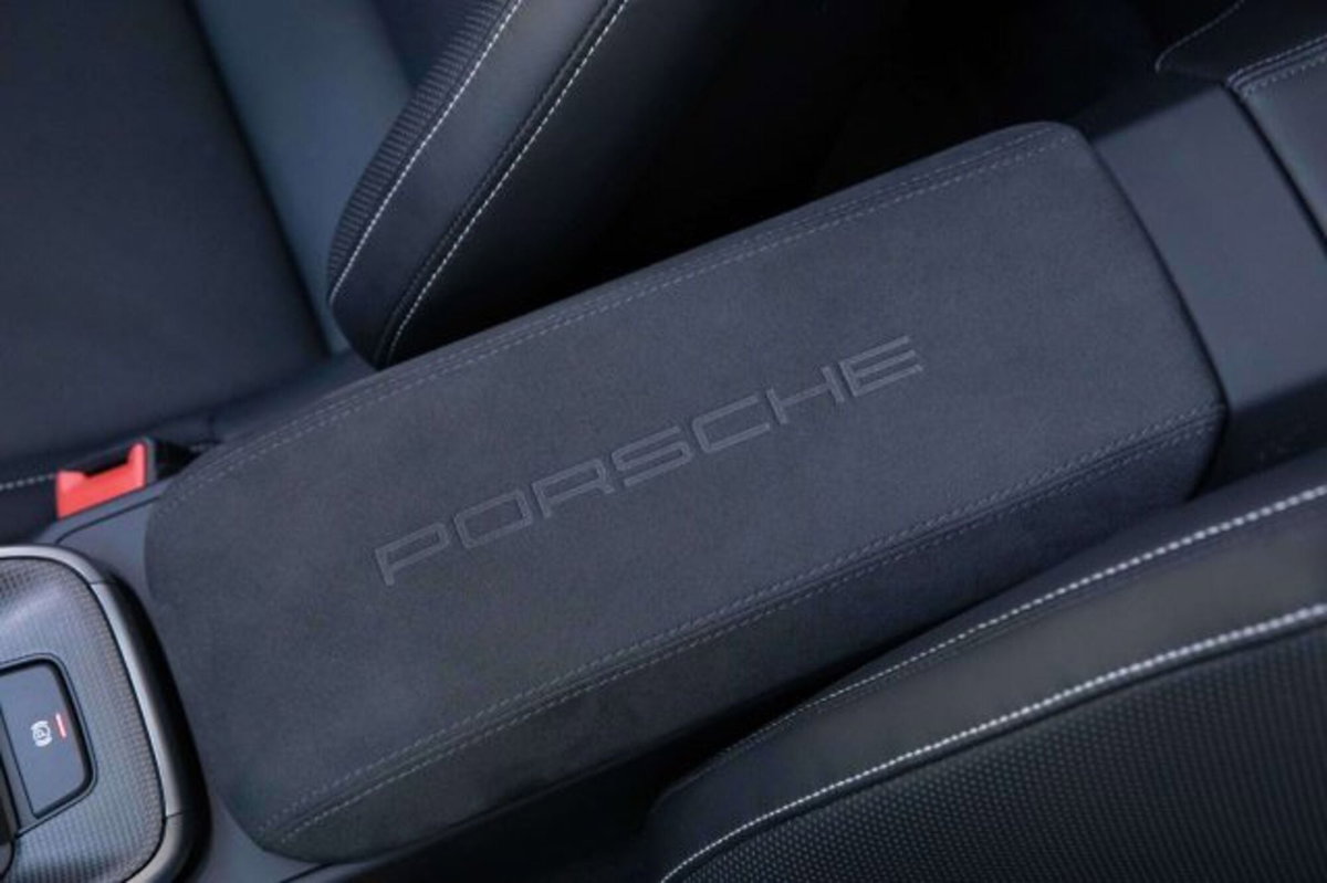Porsche 911 Cabrio Cabrio 3.7 Turbo S auto (13)