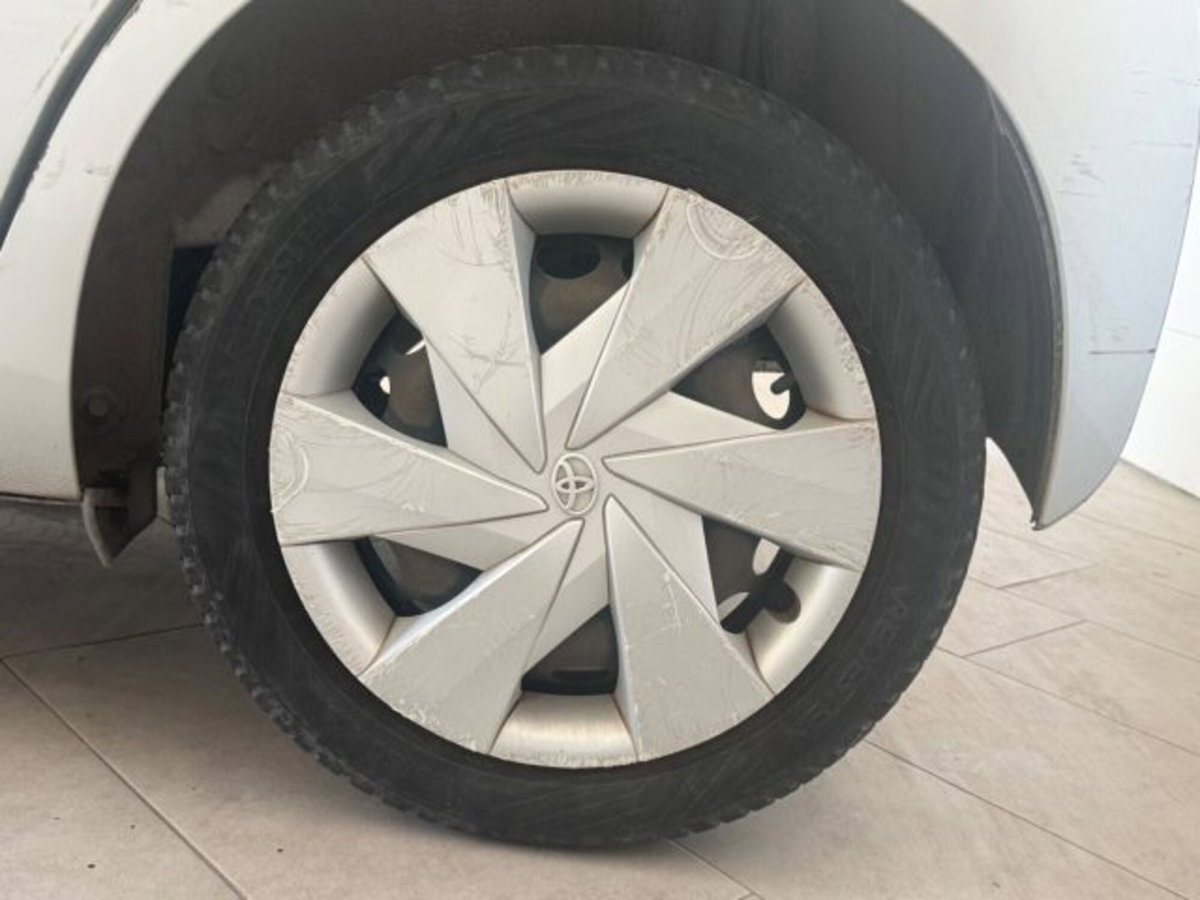 Toyota Aygo 1.0 VVT-i 69 CV 5 porte x-wave (8)