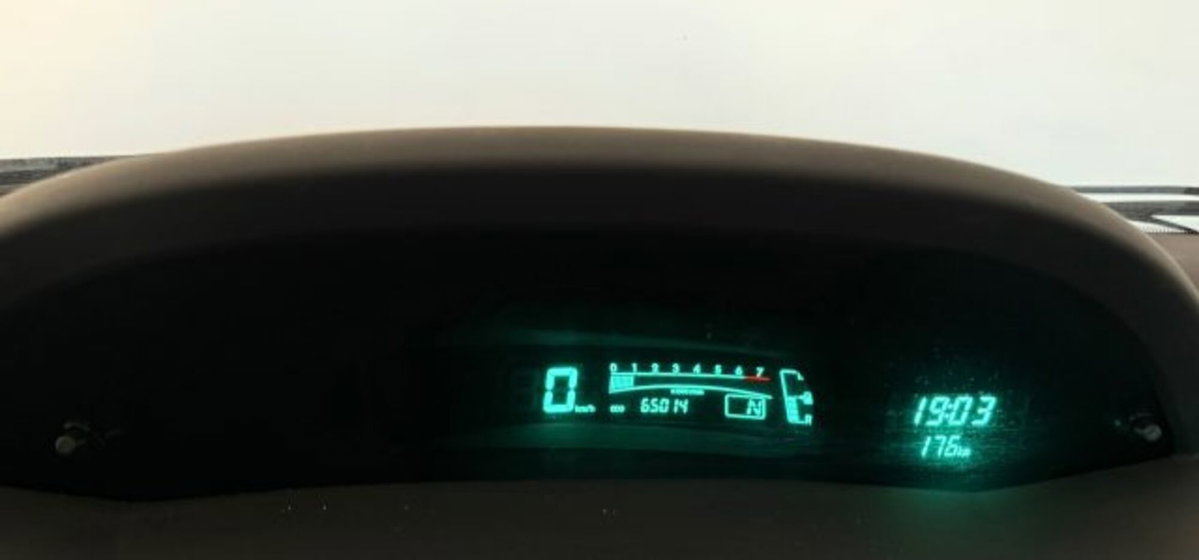 Toyota Yaris 1.3 5 porte M-MT Sol (12)