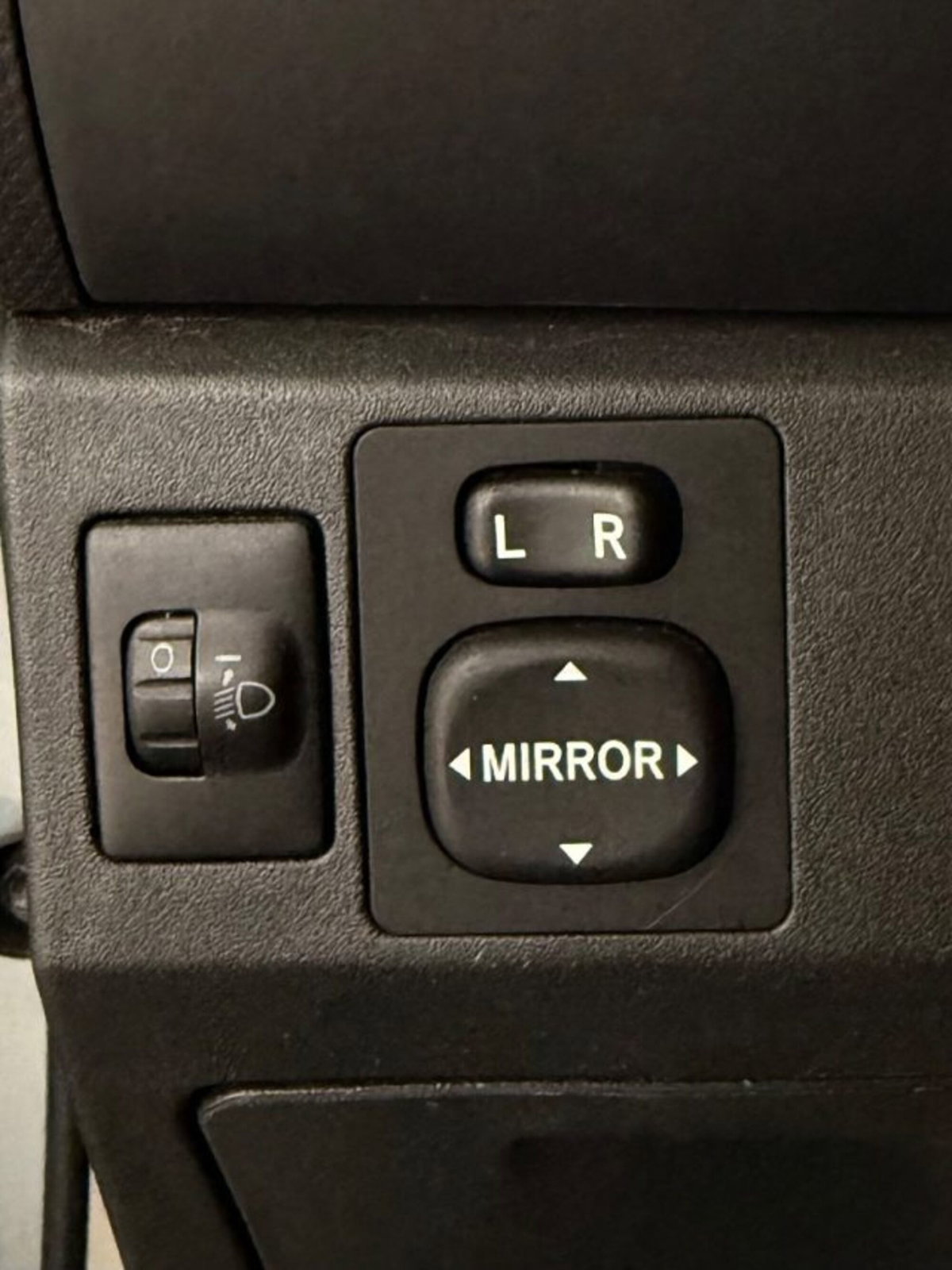 Toyota Yaris 1.3 5 porte M-MT Sol (19)