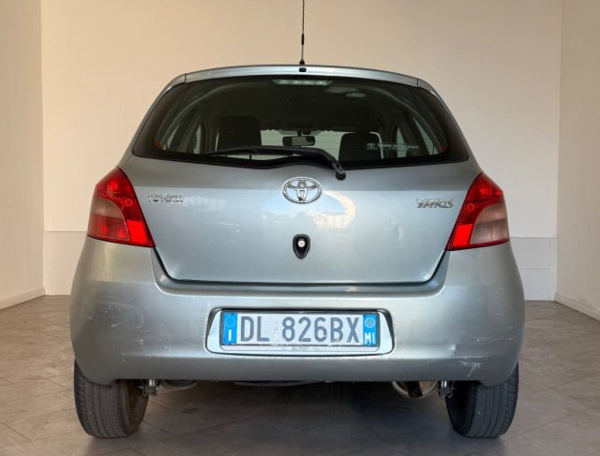 Toyota Yaris 1.3 5 porte M-MT Sol (6)