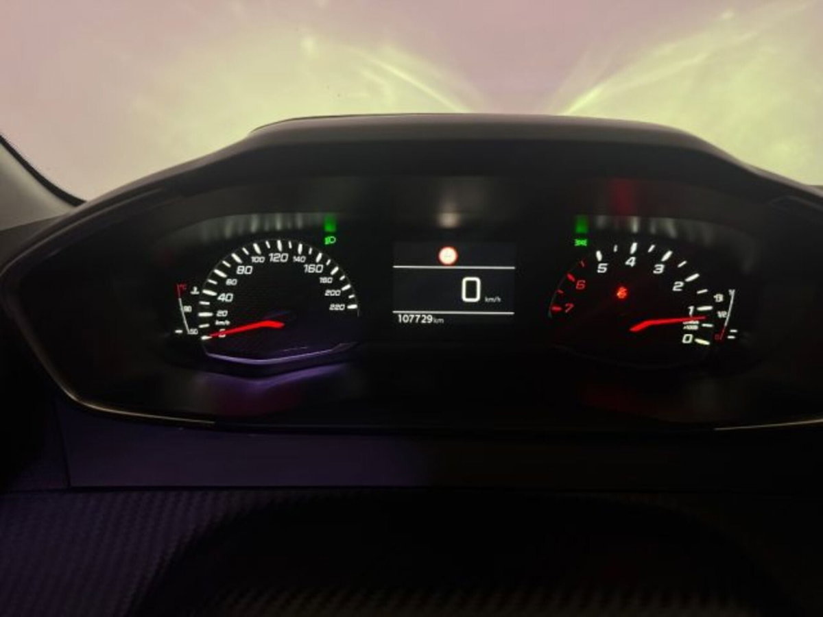Peugeot 208 1.2 puretech Active s&s 75cv (12)