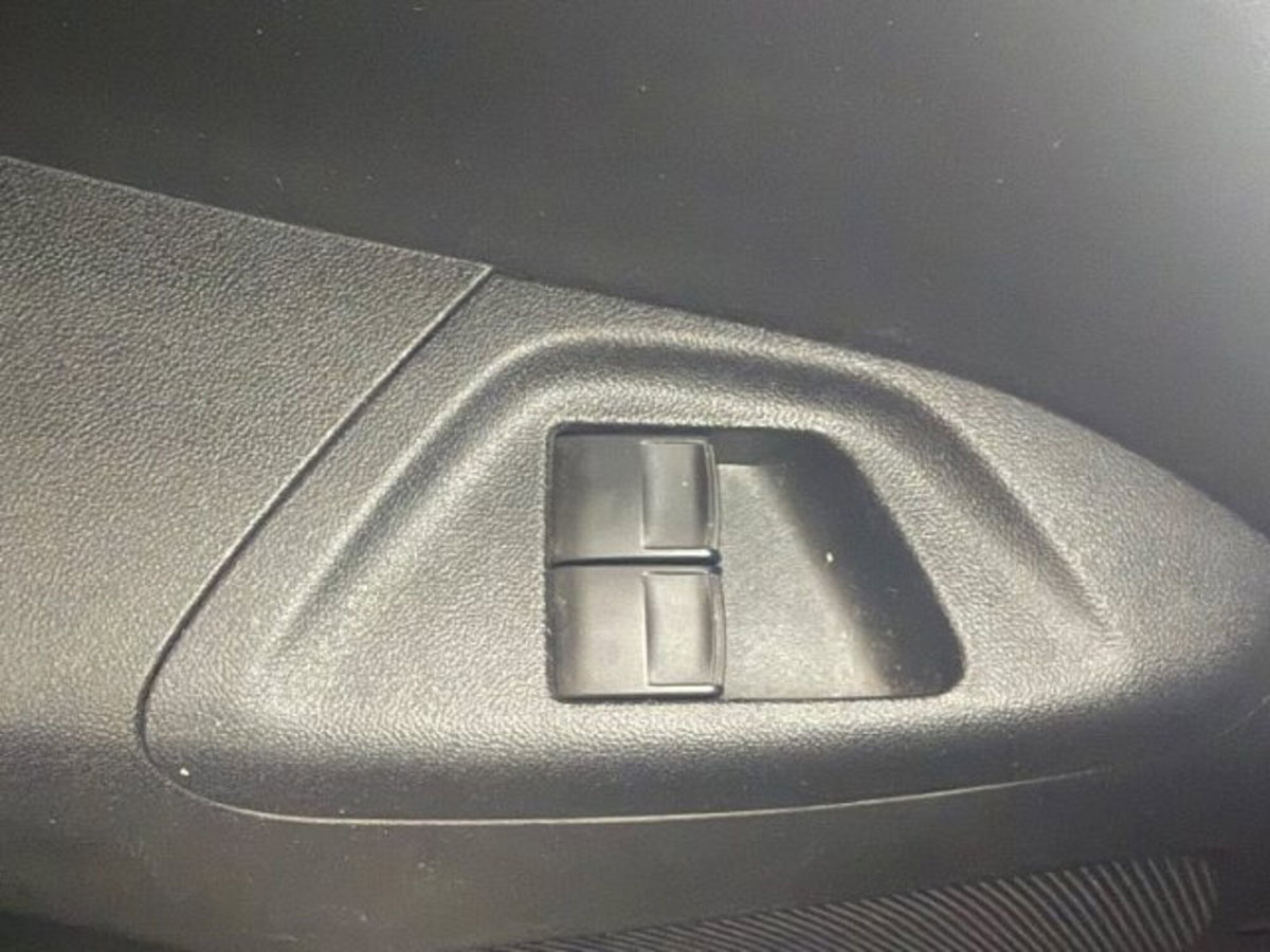Peugeot 108 82 5 porte Active (15)