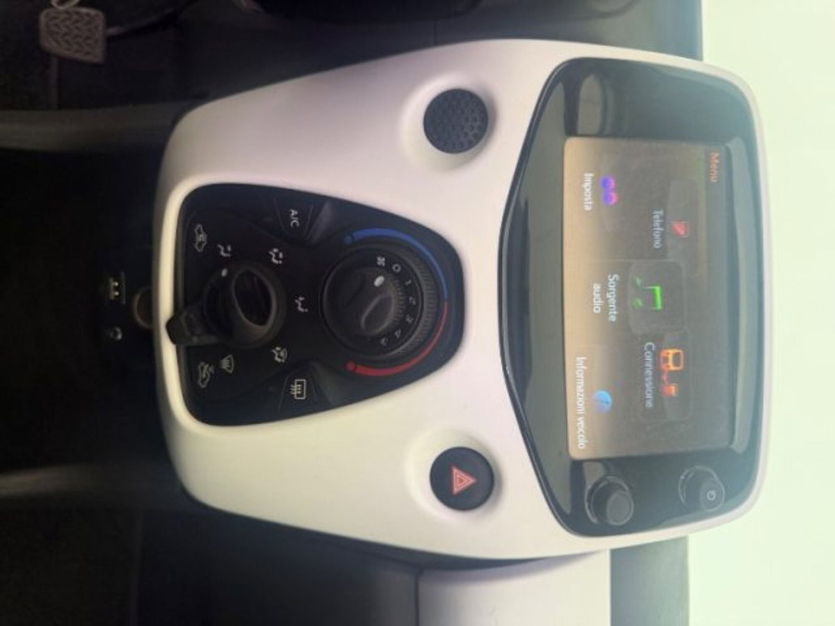 Peugeot 108 82 5 porte Active (9)