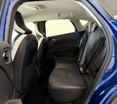 Renault Captur Full Hybrid E-Tech 145 CV Techno (17)