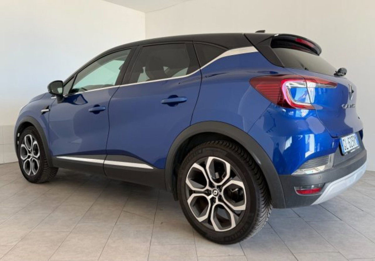Renault Captur Full Hybrid E-Tech 145 CV Techno (6)