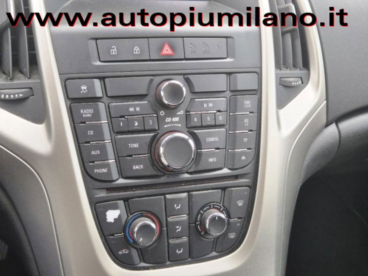 Opel Astra 1.4 100CV 5 porte Elective (6)