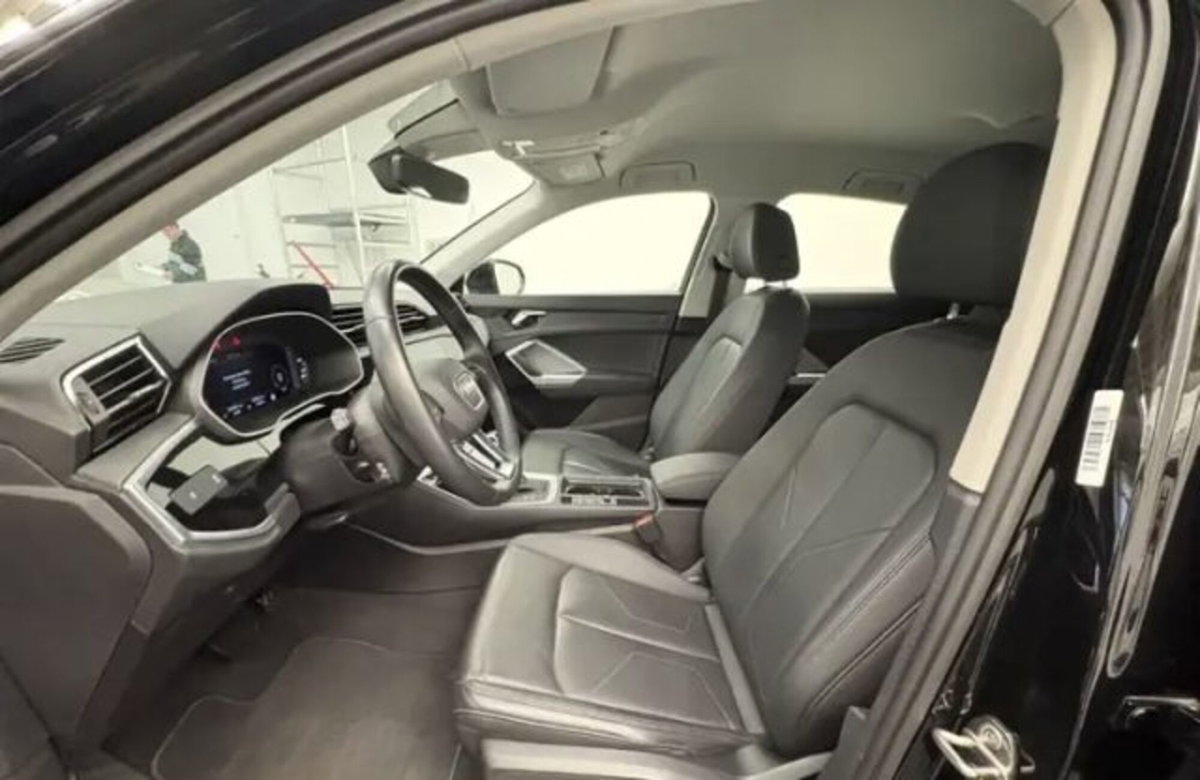 Audi Q3 Sportback 35 TDI quattro S tronic S line edition (9)