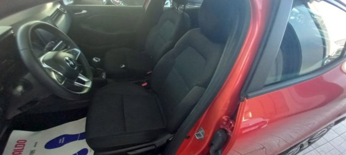 Renault Clio SCe 65 CV 5 porte Life (6)